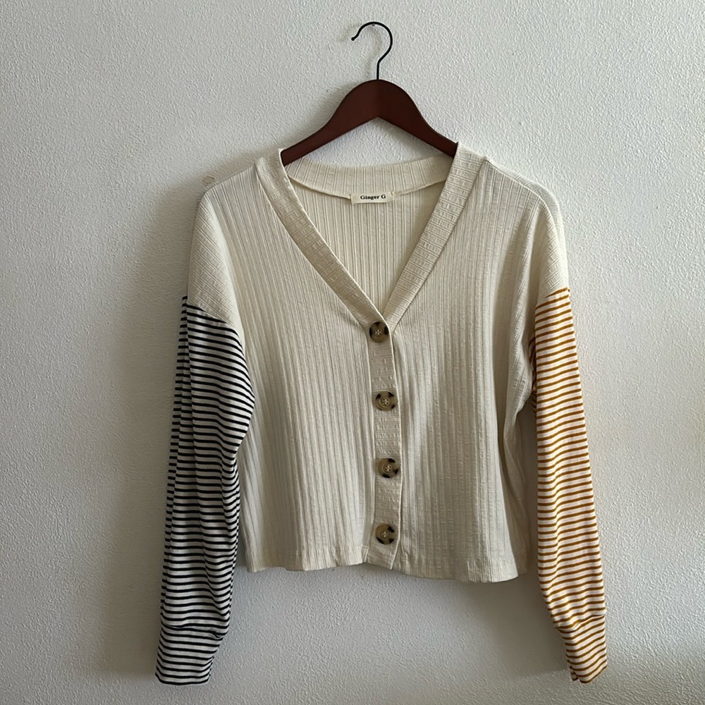 Ginger G Cropped Cardigan - size Large